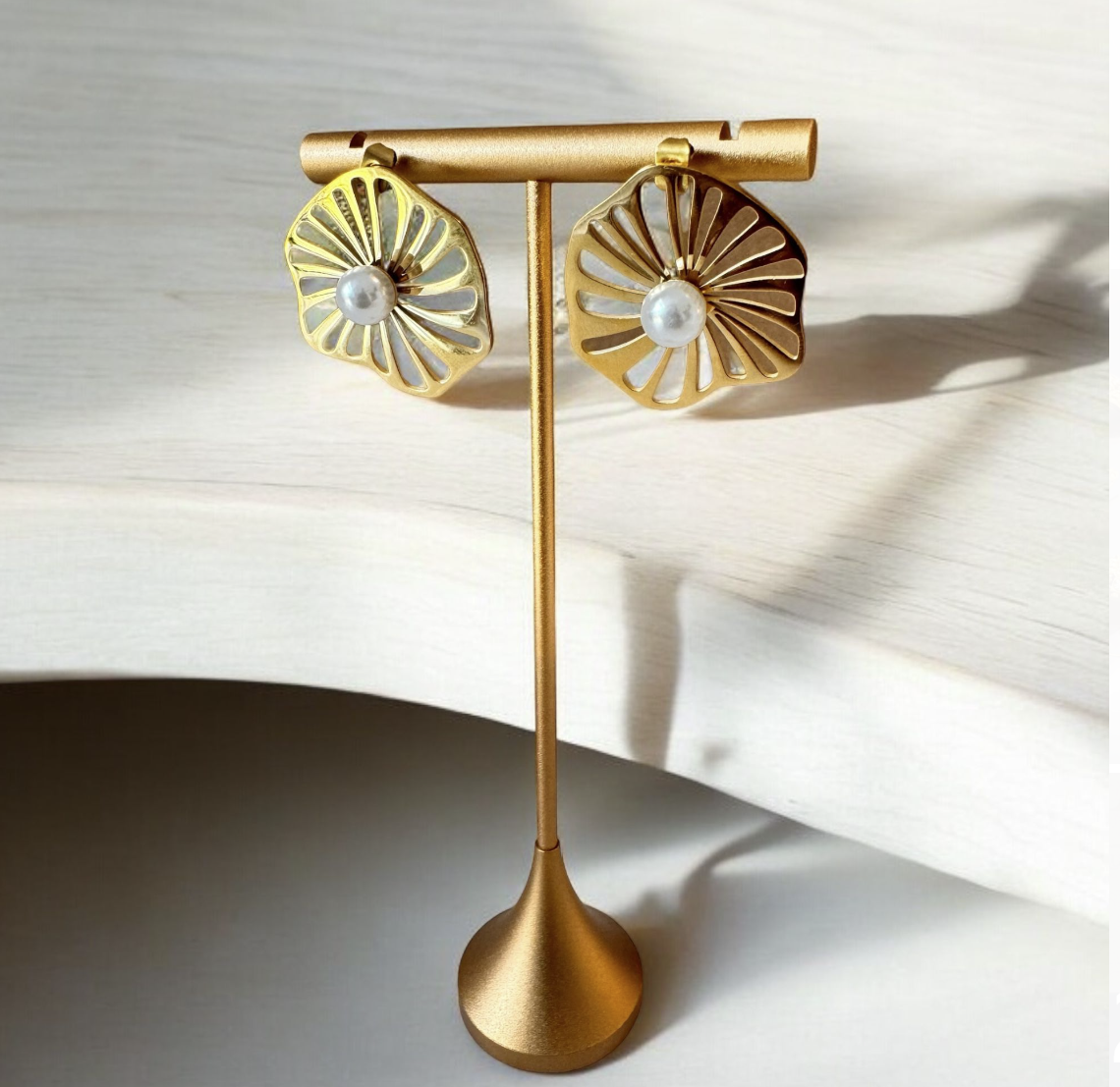 Lotus Pearl Elegance - VAM Jewelry