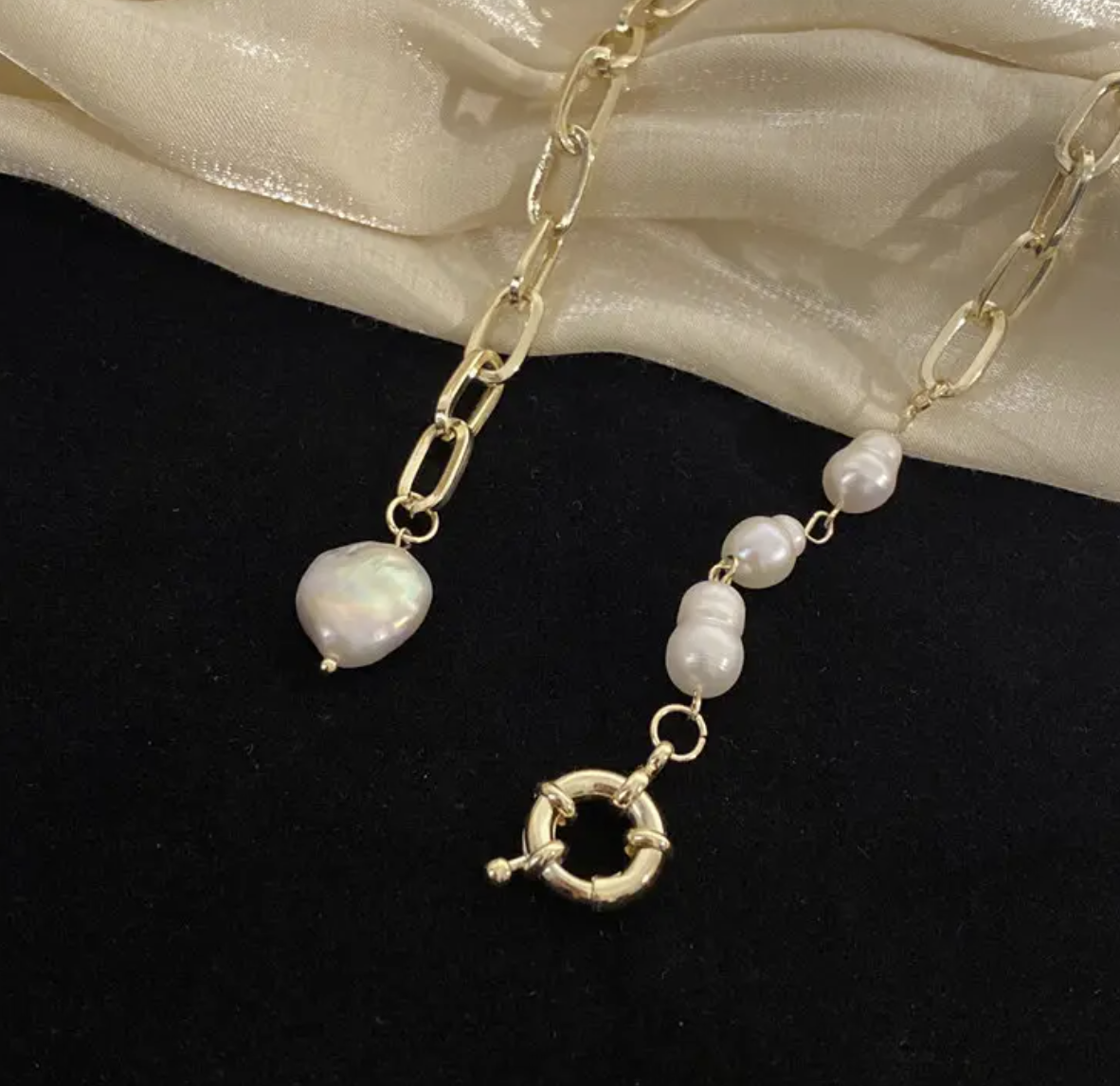 Noa Necklace - VAM Jewelry  
