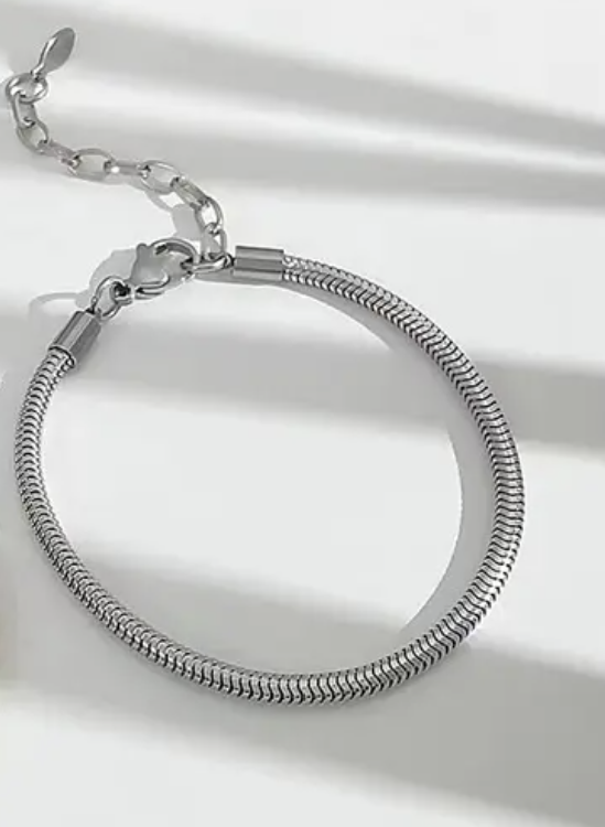 Serpentine Loop Bracelet