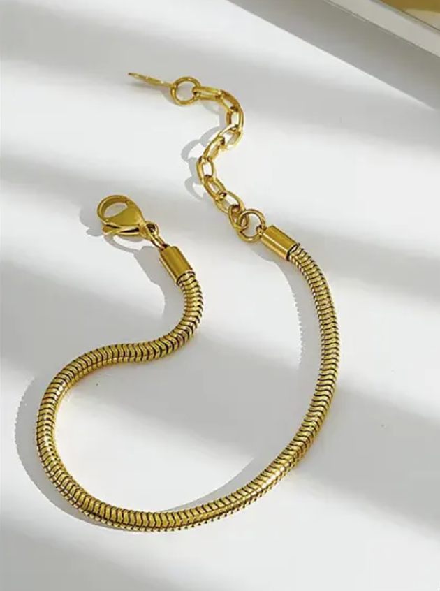 Serpentine Loop Bracelet